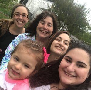 Meet your Posher, Laurie